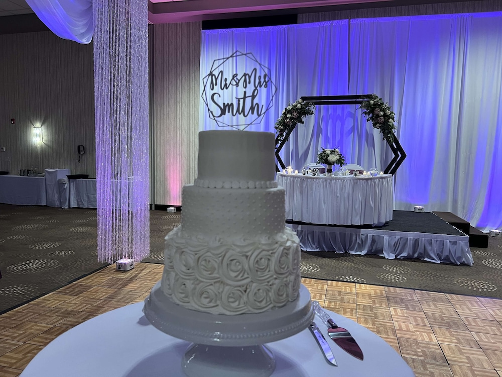 DoubleTree by Hilton Hotel Bloomington - photo 80
