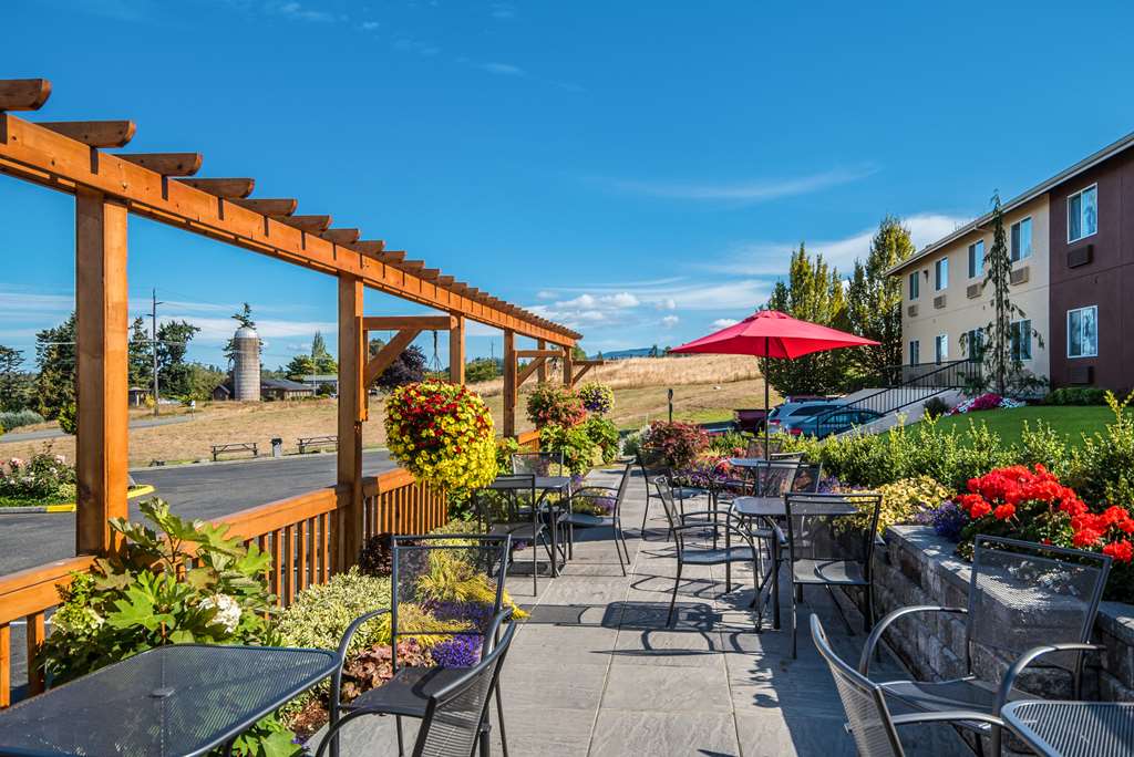 Red Lion Inn & Suites Sequim - photo 27