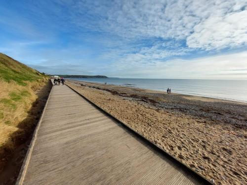 Sea Whispers My Charming Costal Retreat in Youghal