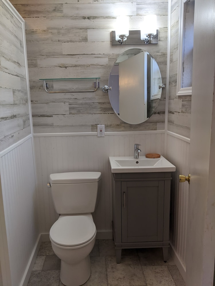 Isleview Motel and Cottages - photo 38