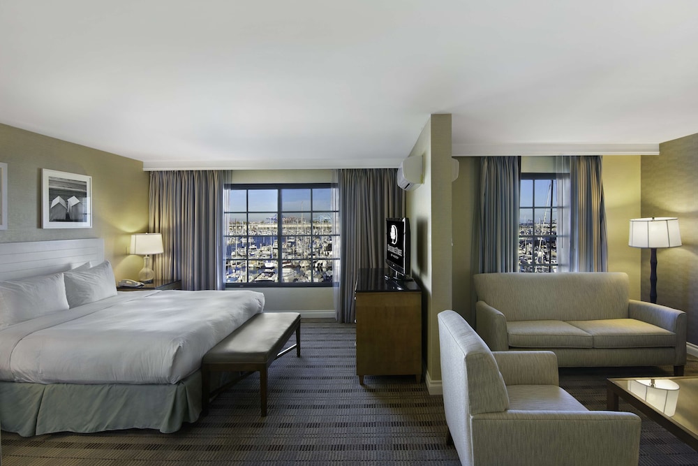 DoubleTree by Hilton San Pedro Port of Los Angeles - photo 11