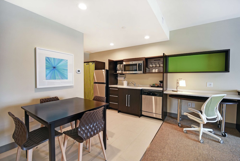 Home2 Suites by Hilton Beloit - photo 22