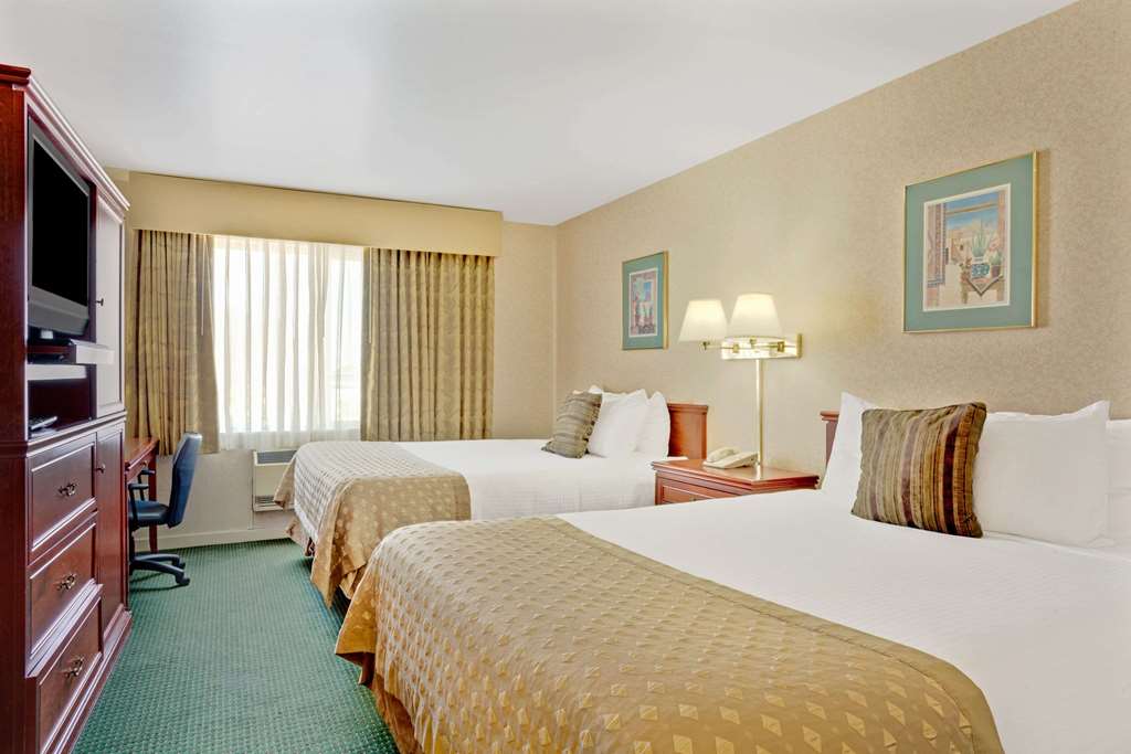 Ramada by Wyndham Draper - photo 12