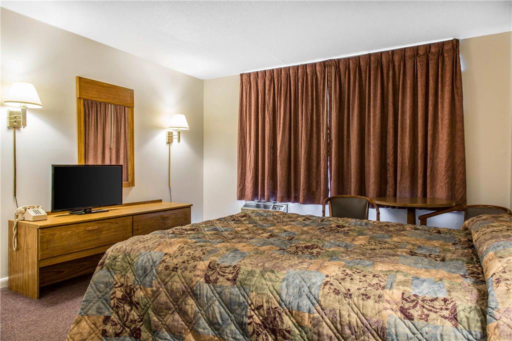 Rodeway Inn Waterford New London - photo 12