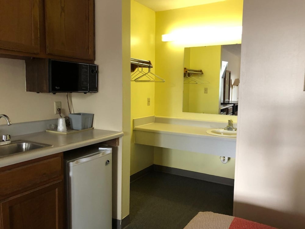 Salt Creek Inn - photo 39