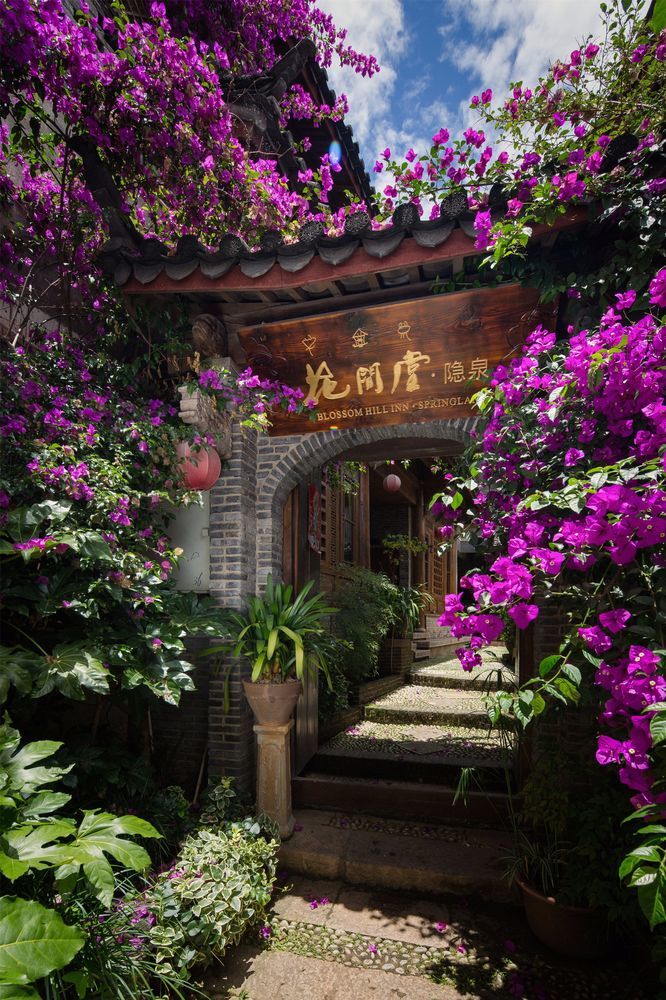Blossom Hill Inn Lijiang Springland in Lijiang, People's Republic of China