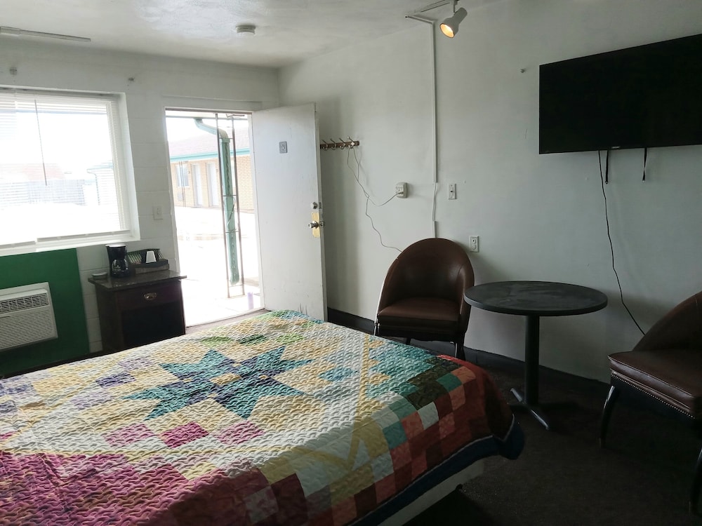Capri Motel - photo 6
