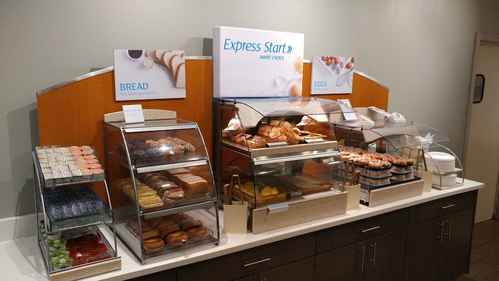 Holiday Inn Express Atlanta Airport College Park by IHG - photo 16
