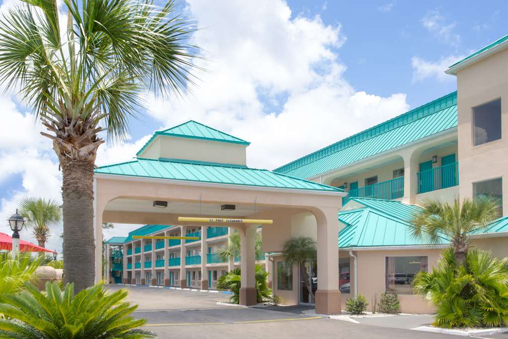 Days Inn by Wyndham Gulfport in Gulfport, United States