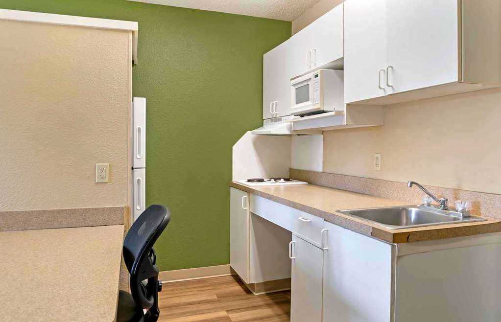 Extended Stay America Suites Detroit Madison Heights - photo 31