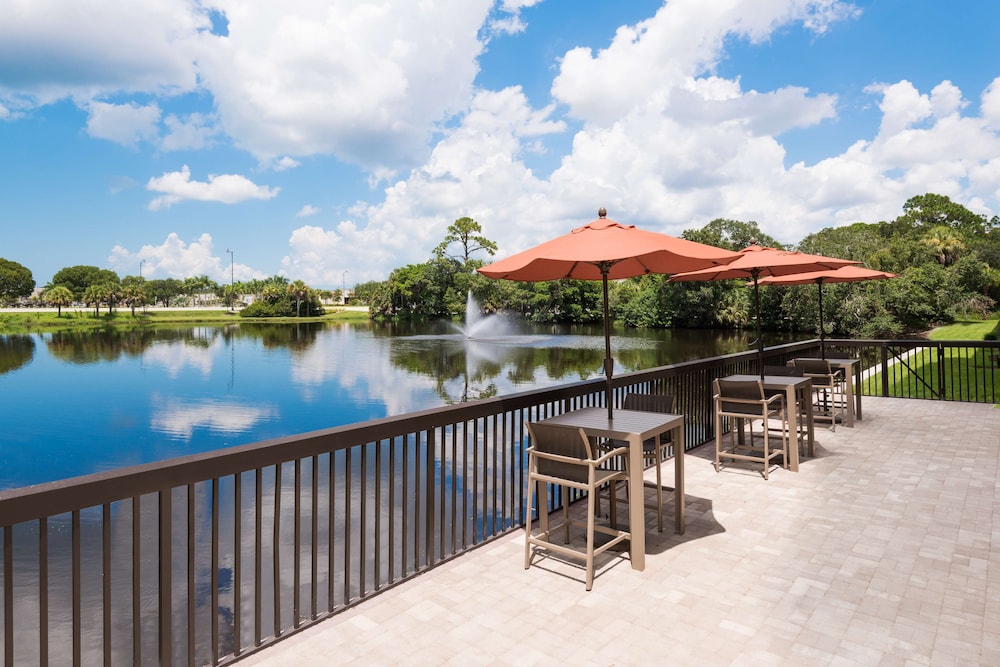 Hampton Inn Bonita Springs Naples North - photo 33