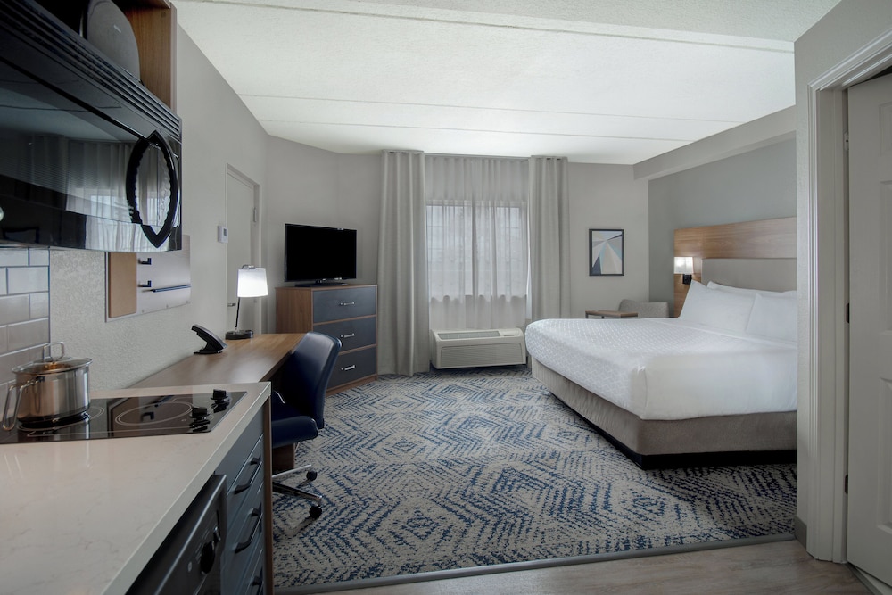 Candlewood Suites Columbia Ft. Jackson by IHG - photo 10