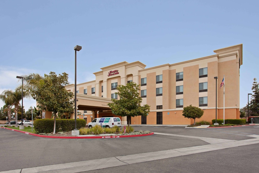 Hampton Inn & Suites Clovis Airport North - photo 29