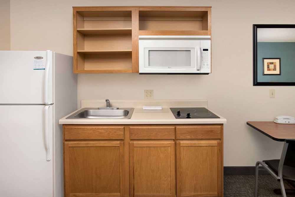 WoodSpring Suites Gainesville I 75 - photo 13
