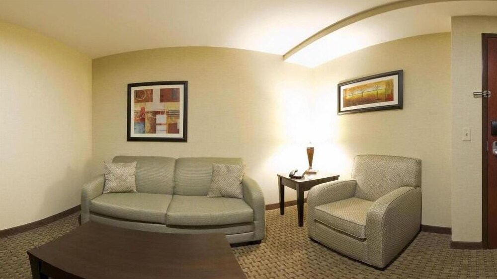 Hyatt House Bentonville Rogers - photo 15