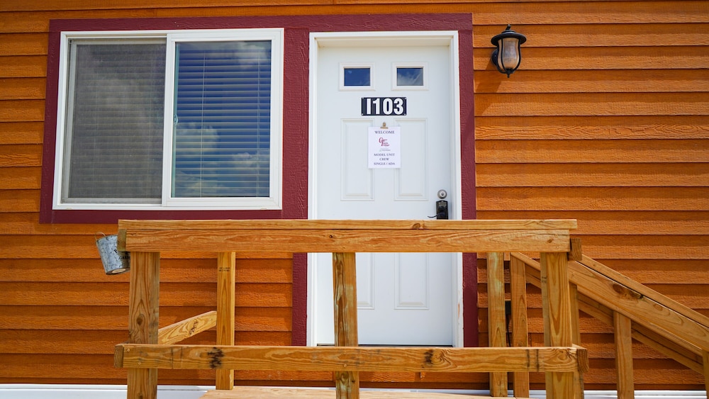 Custom Touch Village Midland - photo 15