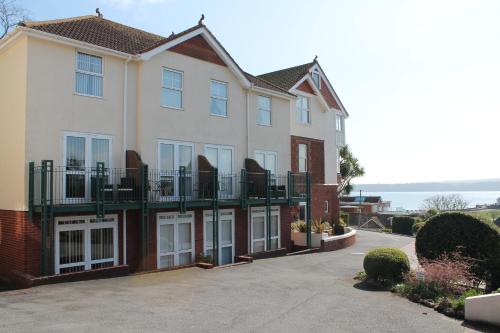 Number 6 Braeside Mews — 4-Star Luxury Hotel in Paignton, United Kingdom