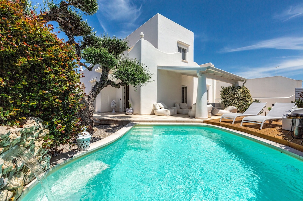 Villa Adele — 4-Star Luxury Hotel in Maruggio, Italy