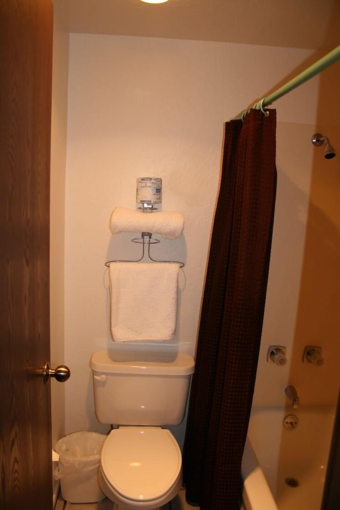 Antelope Hills Inn - photo 9