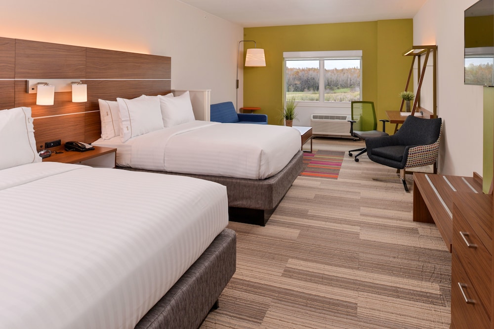 Holiday Inn Express & Suites St. Petersburg Madeira Beach by IHG - photo 26