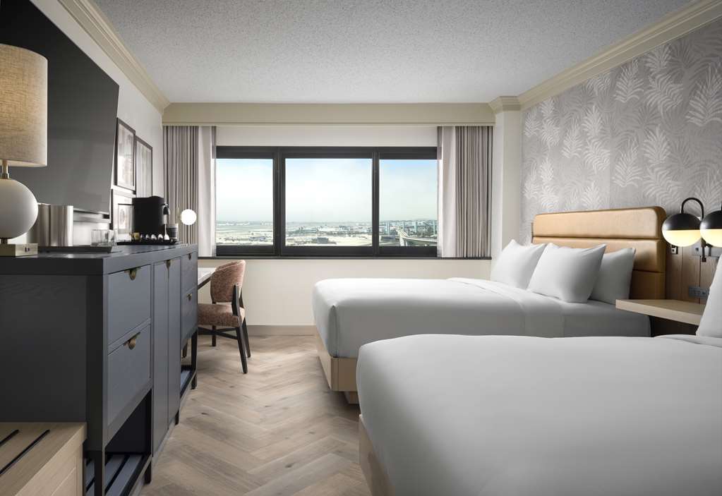 Sonesta Los Angeles Airport LAX - photo 20