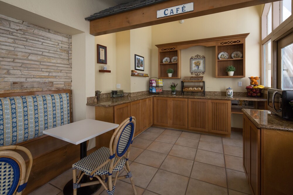 Normandy Inn - photo 24