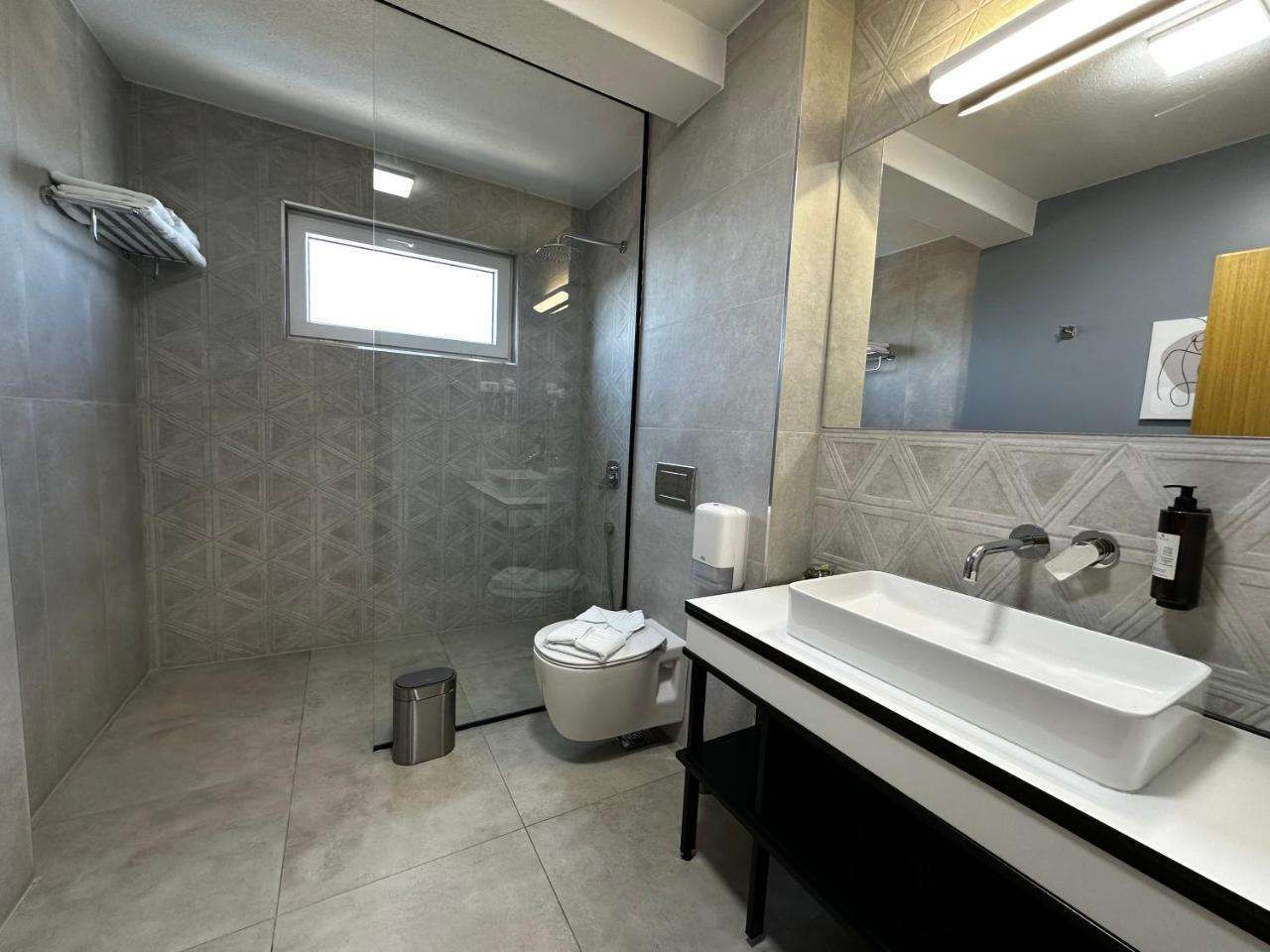 La Vista Luxury Villa — 4-Star Luxury Hotel in Ohrid, Republic of Macedonia