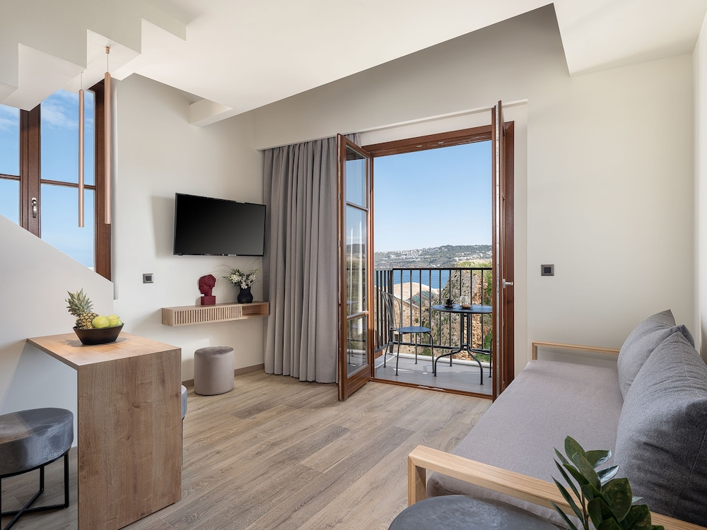 Ethos Suites - carbon neutral hotel in Chania
