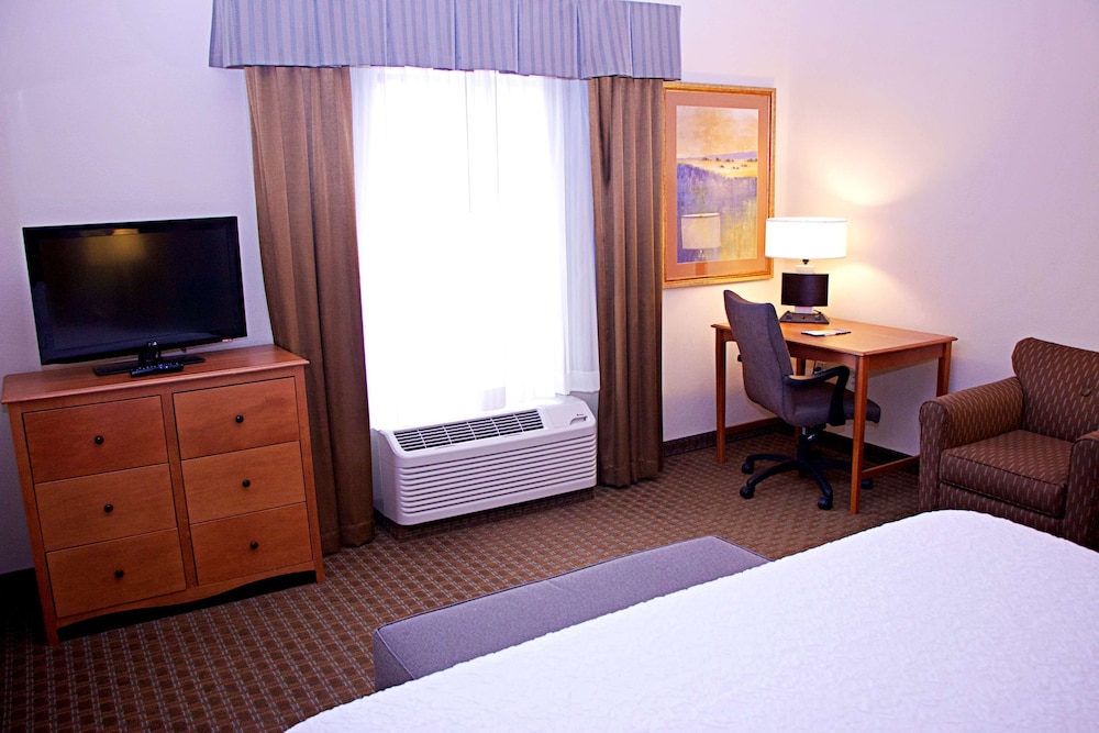 Hampton Inn Sidney NE - photo 26