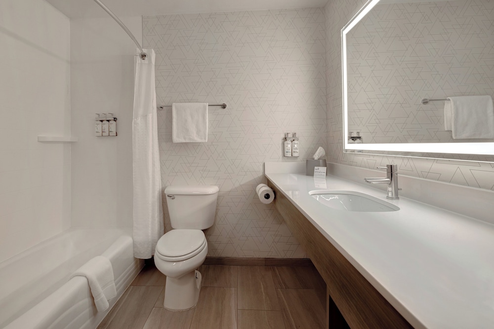 Holiday Inn Express & Suites Moab by IHG - photo 41