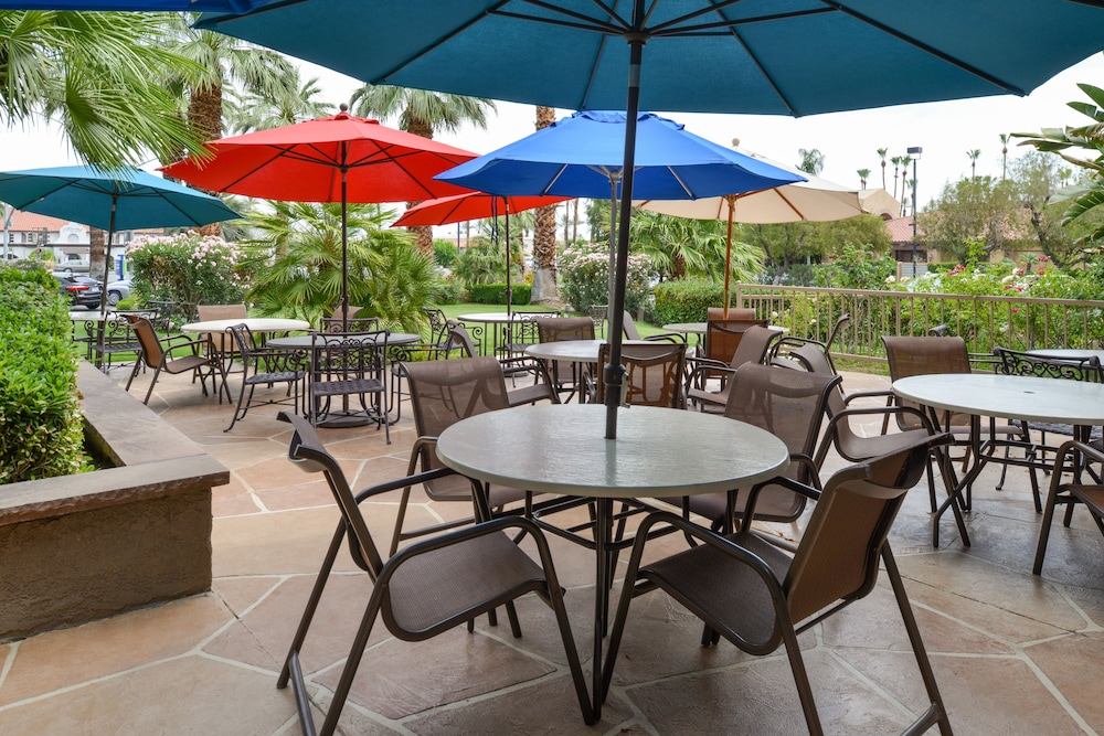 Holiday Inn Express Palm Desert by IHG - photo 28