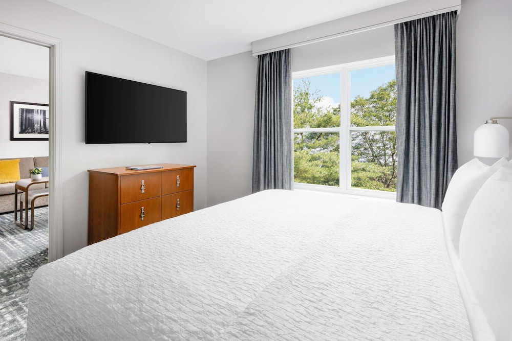 Homewood Suites by Hilton Portsmouth - photo 10