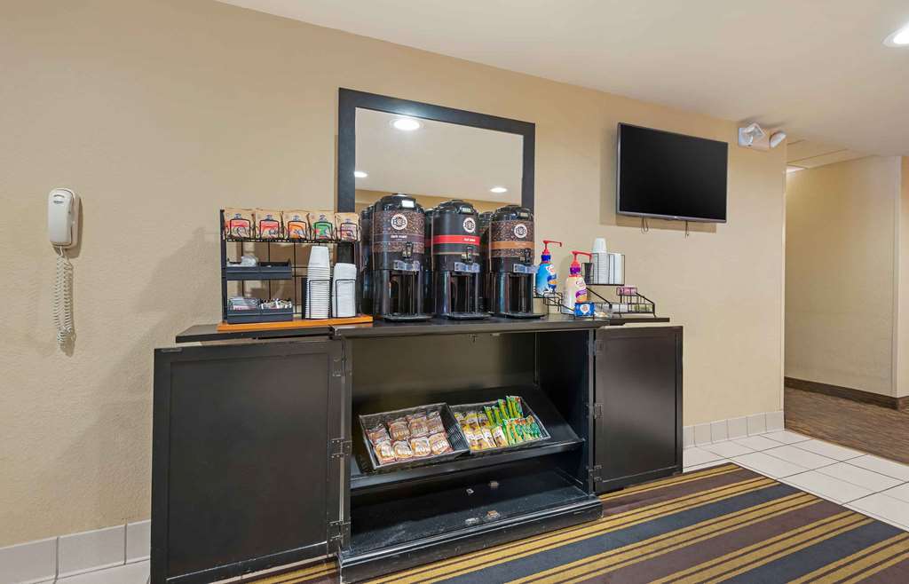 Extended Stay America Suites Princeton South Brunswick - photo 7