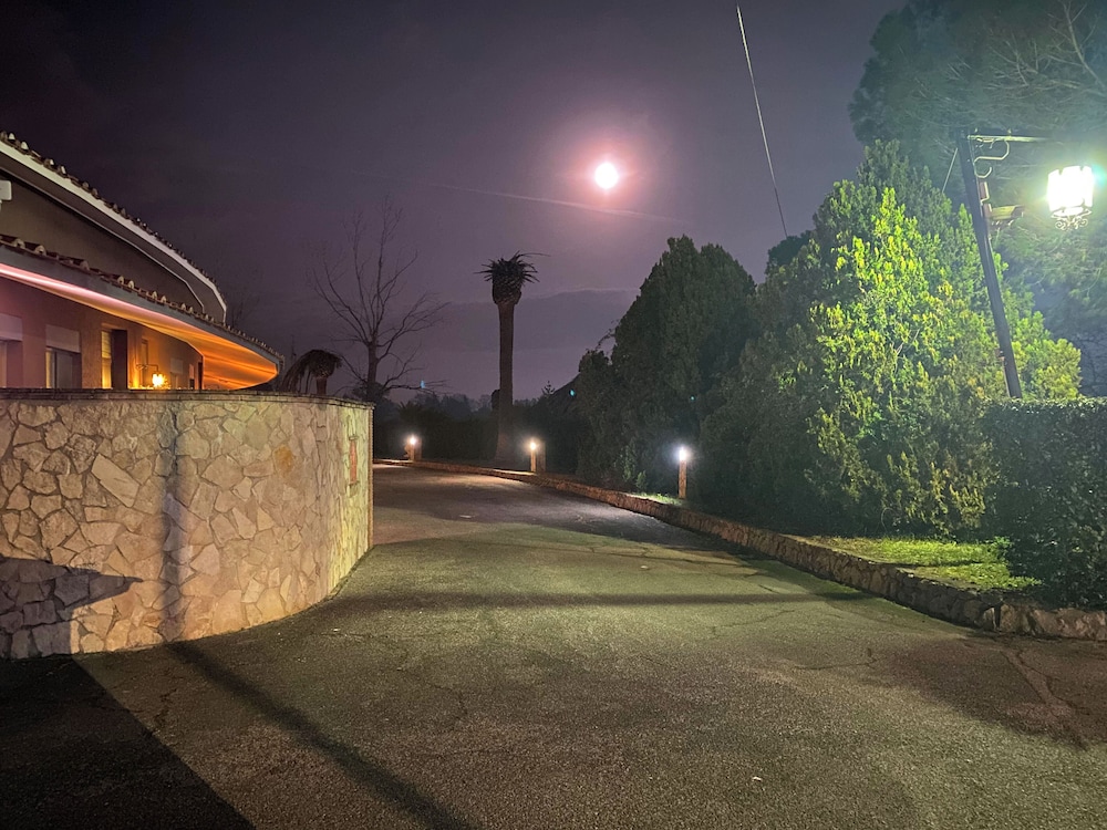 American Motel in Cisterna Di Latina, Italy