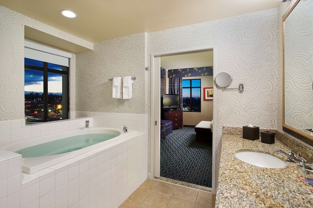 Juniper Hotel Cupertino Curio Collection by Hilton - photo 19