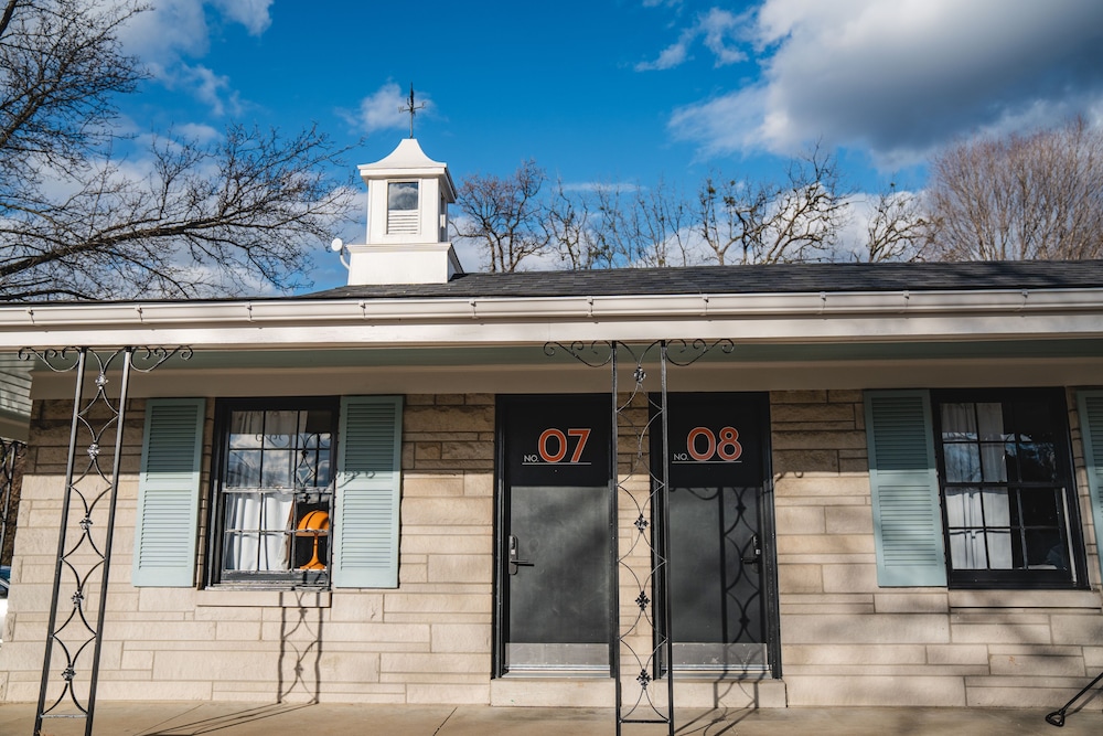 Bardstown Motor Lodge - photo 52