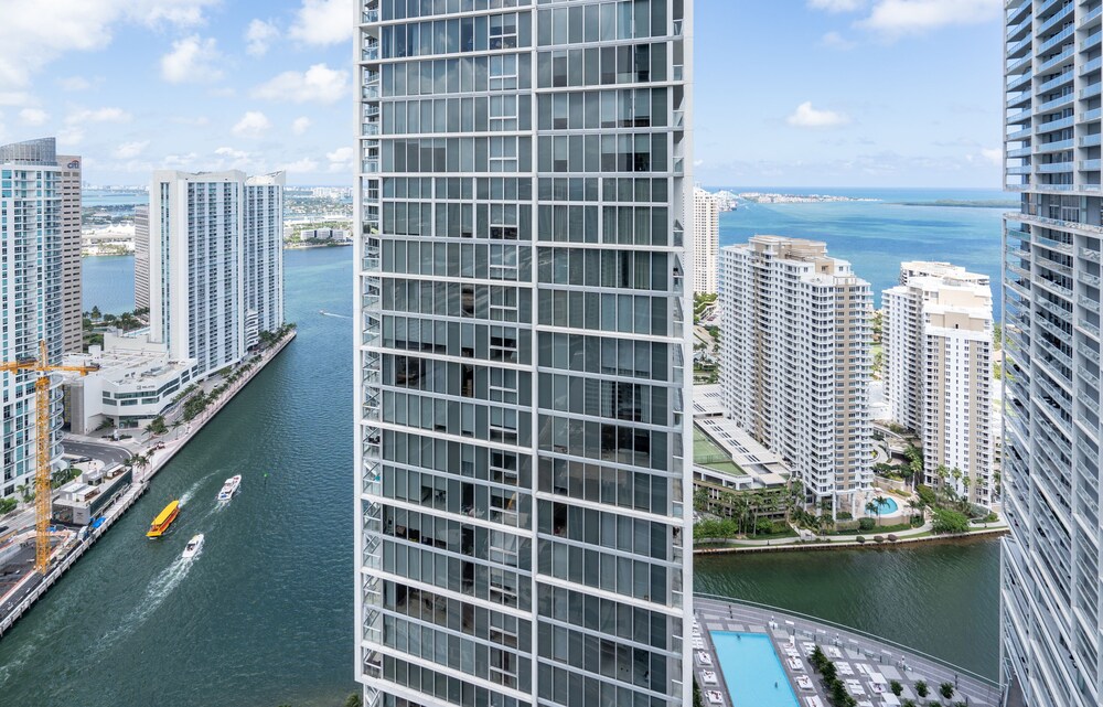 Private Residences at ICON Twr3 by JOS17 - photo 94