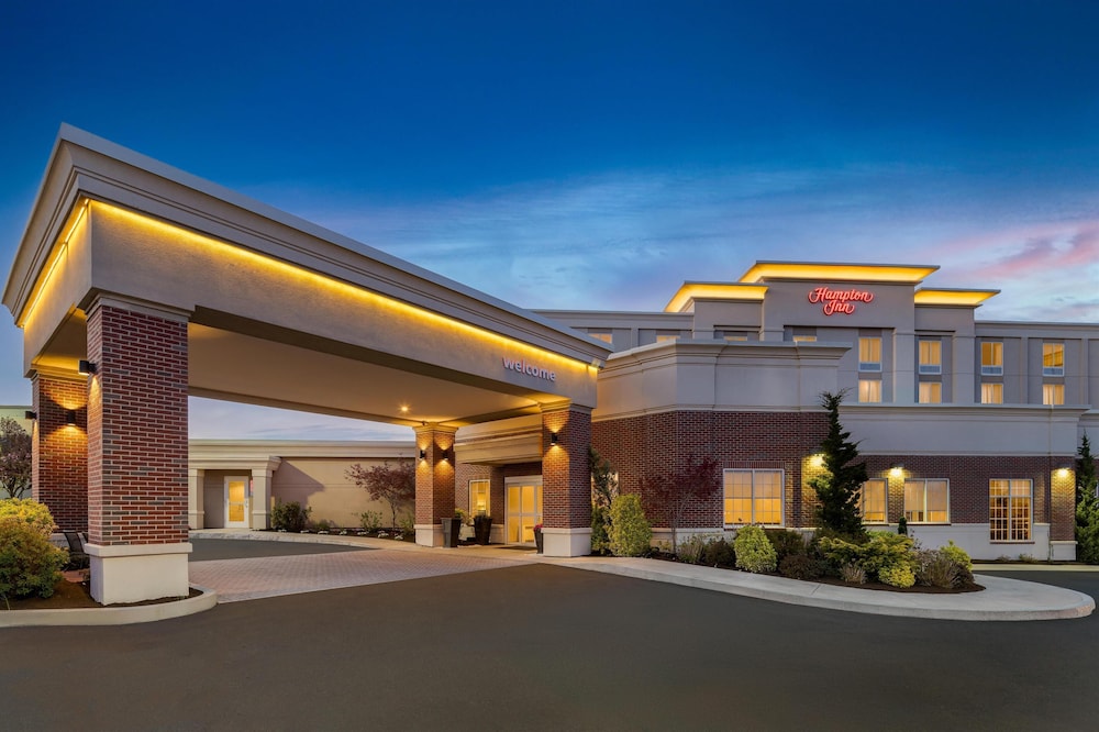 Hampton Inn Pawtucket - photo 36
