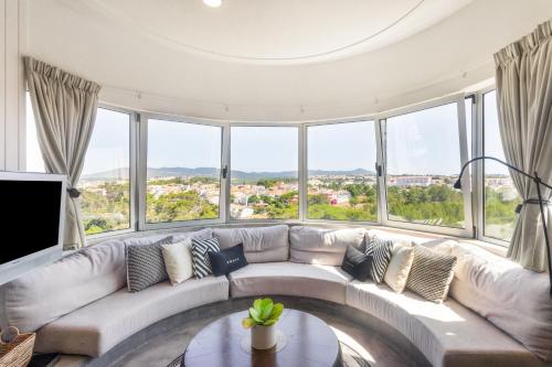 Nomad Dreams N6 one bedroom plus 1 extra room in Cascais mountain view — 4-Star Luxury Hotel in Cascais, Portugal