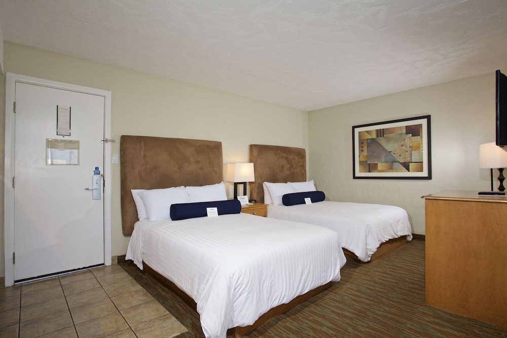 Surfer Beach Hotel - photo 27