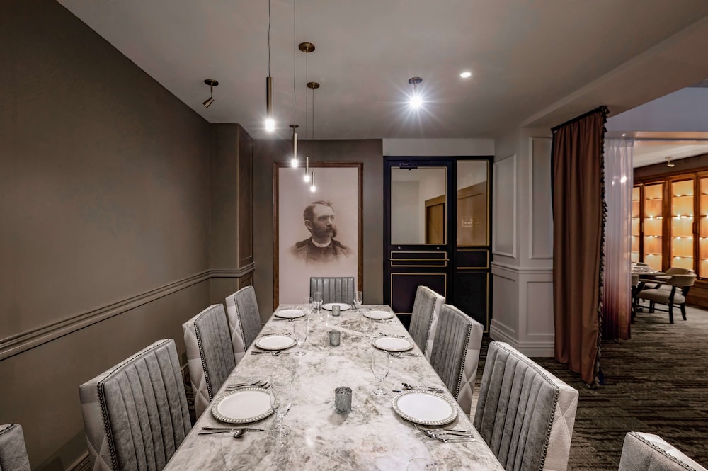 Hotel Fort Des Moines Curio Collection by Hilton - photo 108