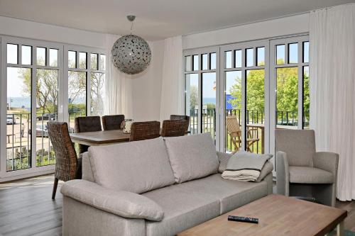 Linden Palais Wohnung 14 — 4-Star Luxury Hotel in Bad Doberan, Germany