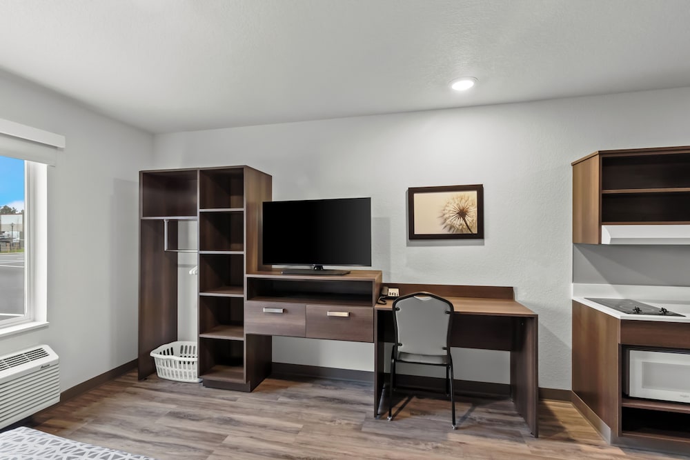 WoodSpring Suites Beaverton Portland West - photo 7