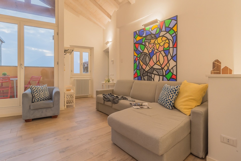 Casa Manoli Varenna — 4-Star Luxury Hotel in Varenna, Italy