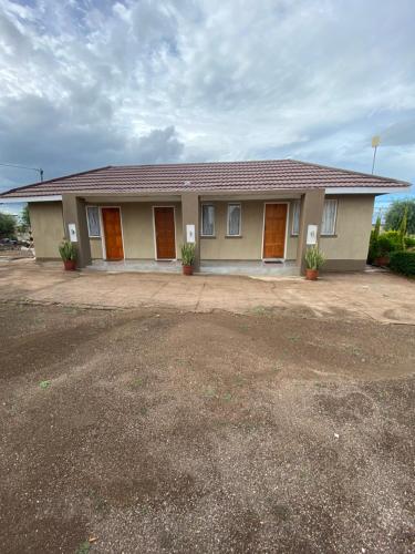 Mosas Home — Serowe — photo 2