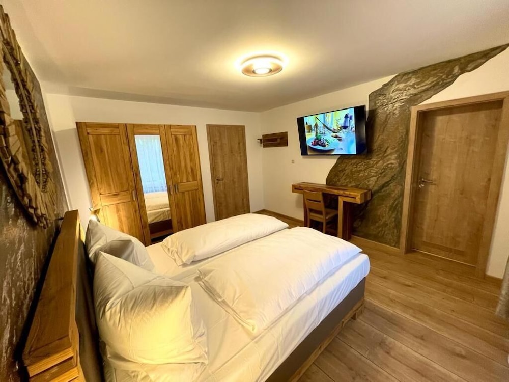 Hotel Restaurant Unikat — hotel in Zeltingen-Rachtig