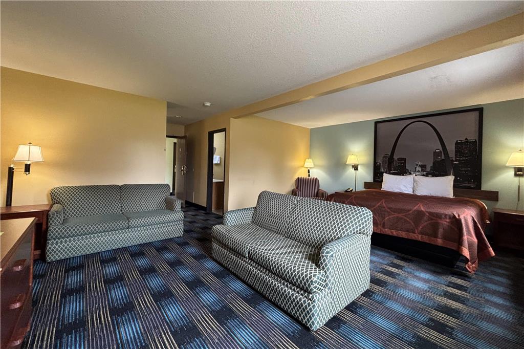 Super 8 by Wyndham Staunton - photo 13