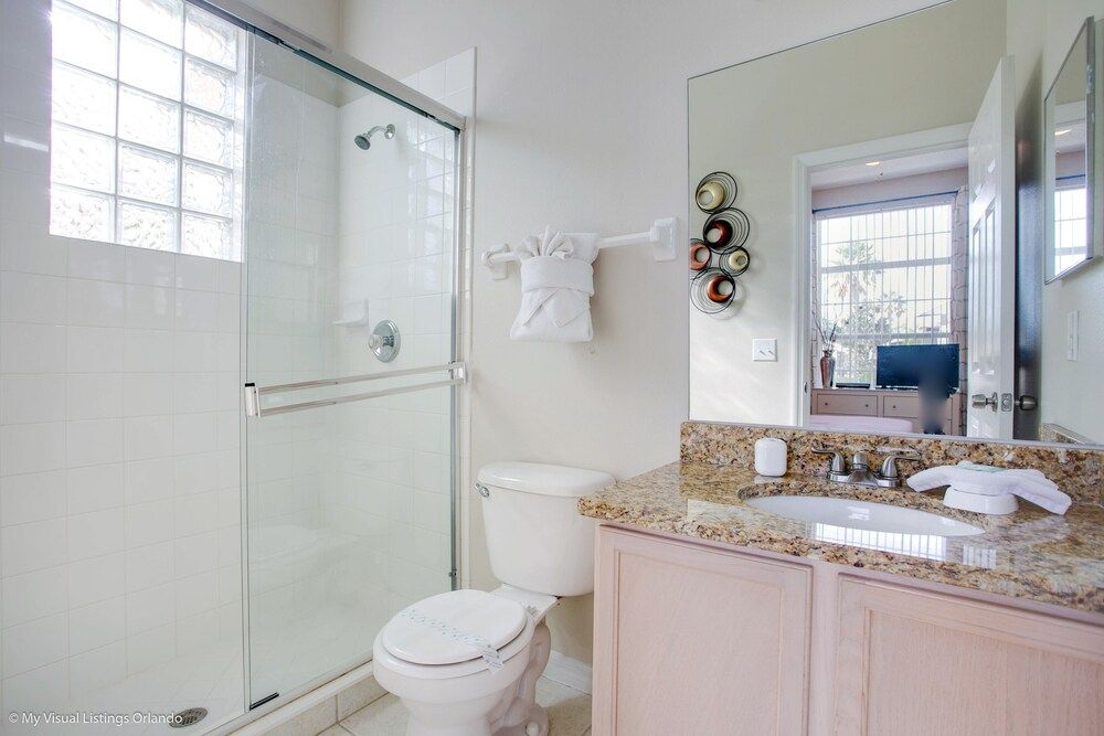 Hampton Lakes Lovely 4bd 3ba Pool Home 4hl904 — 4-Star Luxury Hotel in Davenport, United States