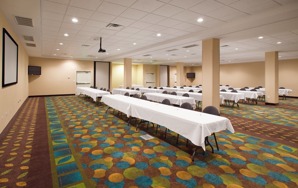 Holiday Inn Lincoln Southwest by IHG - photo 20