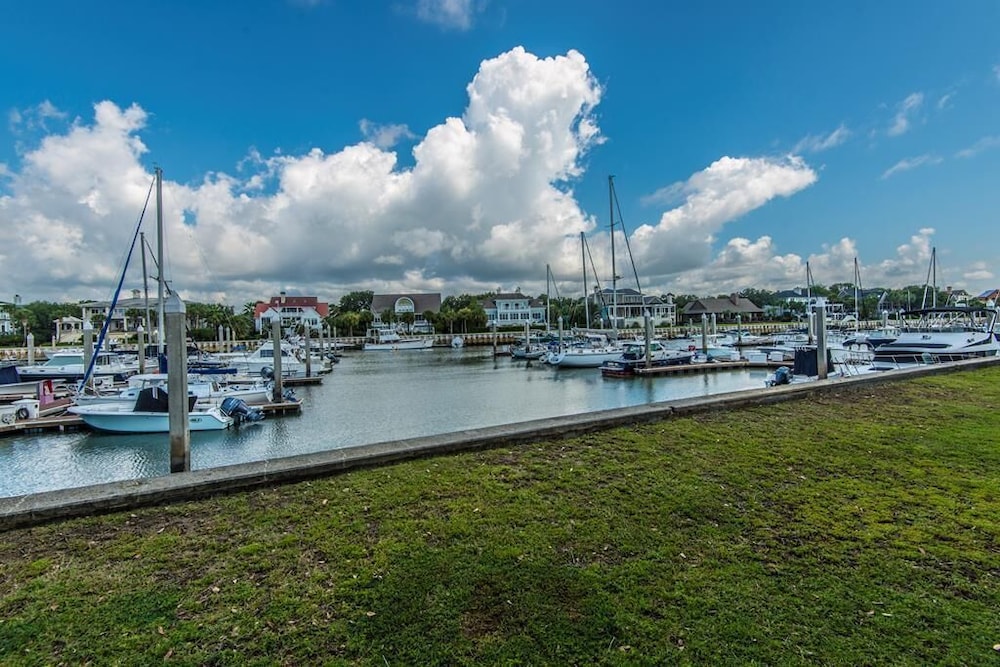 406 Yacht Harbor Court - photo 22